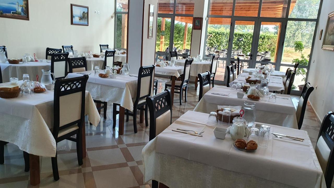 Risus Hotel Голем Экстерьер фото