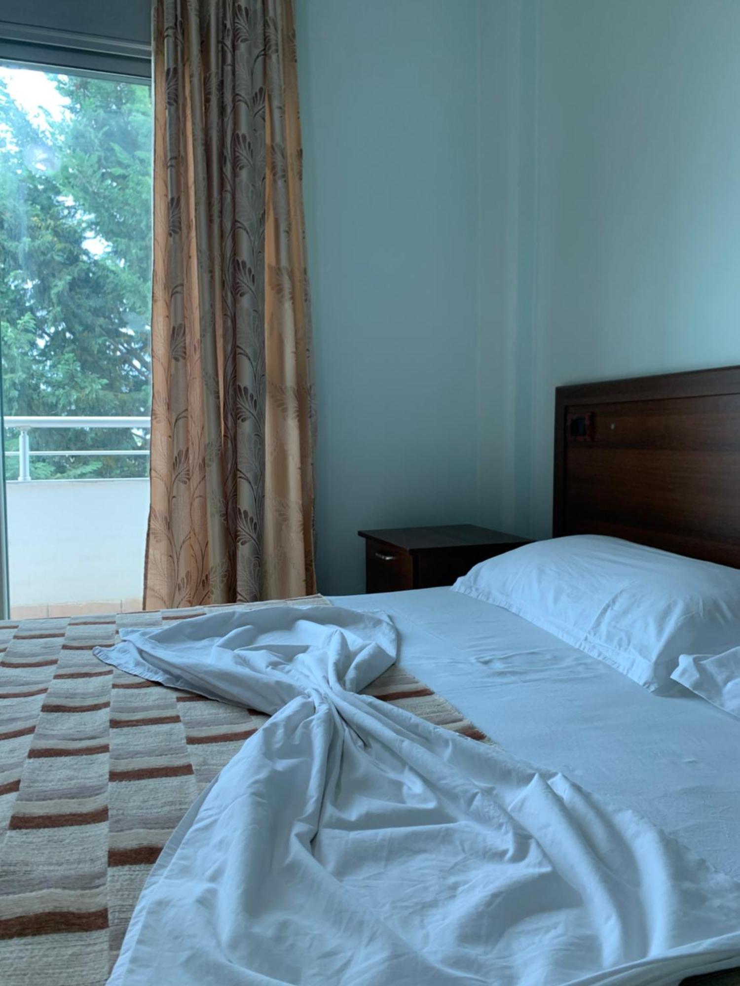 Risus Hotel Голем Экстерьер фото